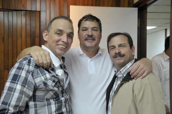 Raúl Castro en el encuentro con Gerardo Hernández, Ramón Labañino y Antonio Guerrero. Foto: Estudios Revolución